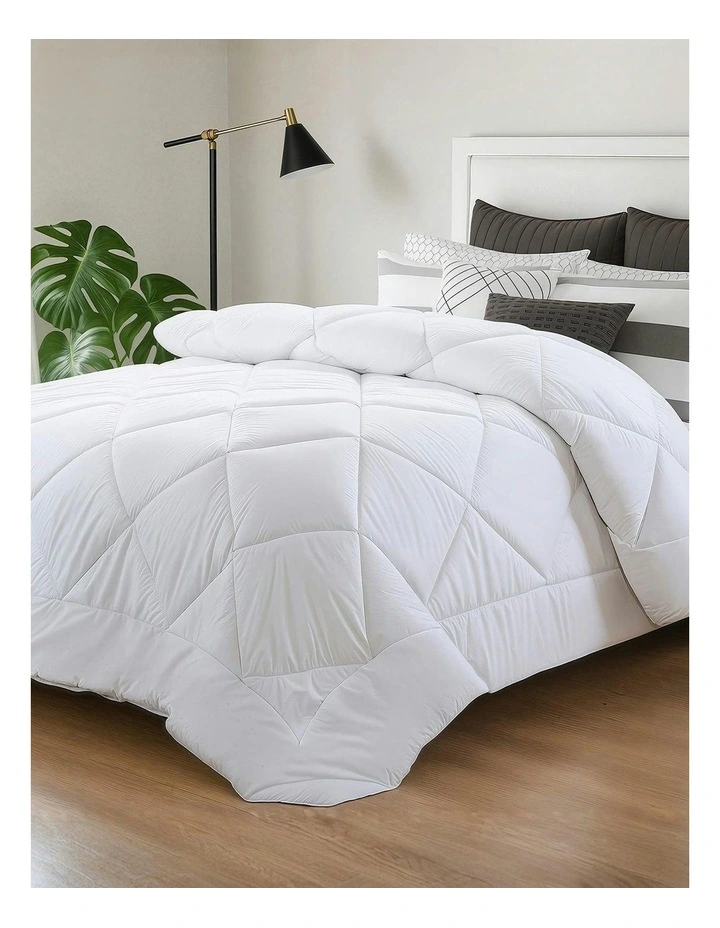 Queen Size 400GSM Microfibre Bamboo Quilt image 1