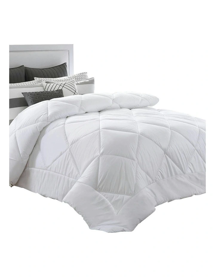 Microfibre Bamboo Super King Quilt in White image 1