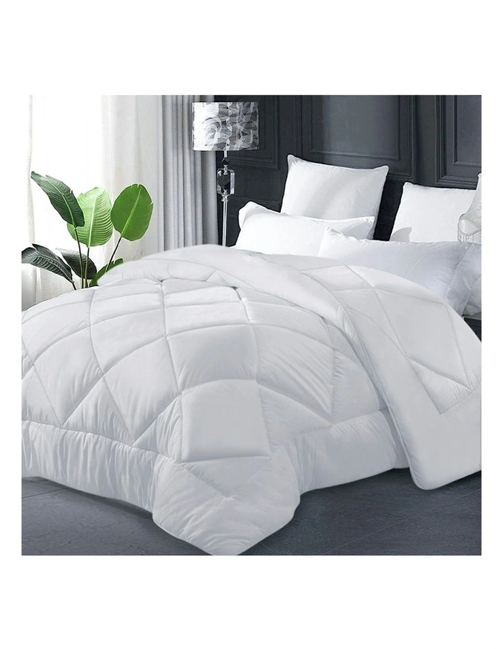 Microfibre Bamboo Super King Quilt in White image 2
