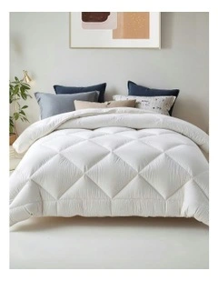 Microfibre Bamboo Queen Size Quilt in White