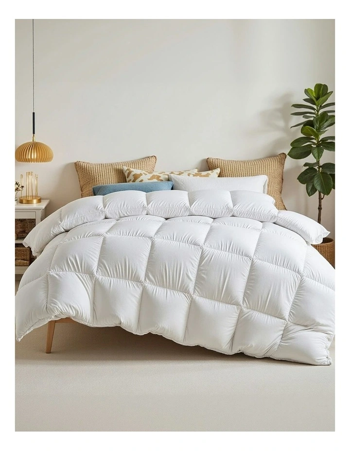 Goose Down Feather Quilt 700GSM Double image 1