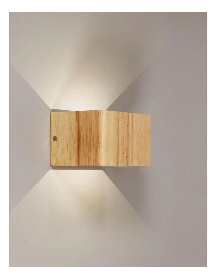 Vidar 3W 4000k Timber Wall Light in Natural image 3