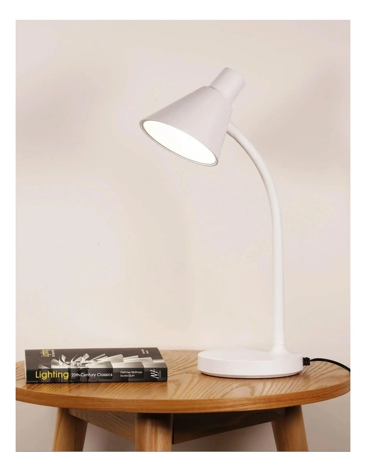 MaccaLED Desk Lamp in White image 4