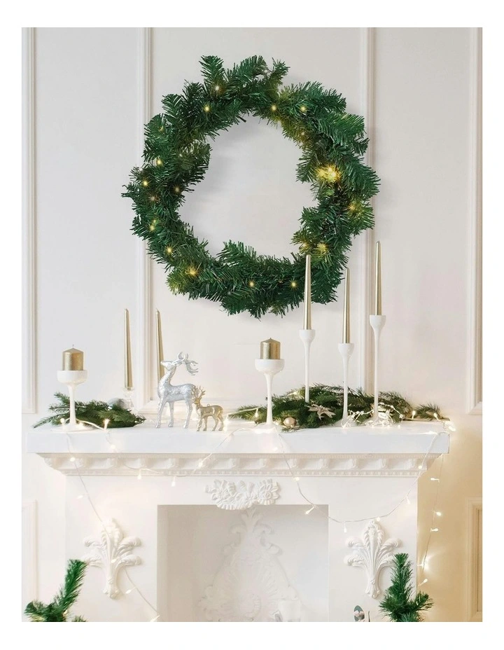 Pre-Lit Timberland Spruce Wreath Large in Green image 3