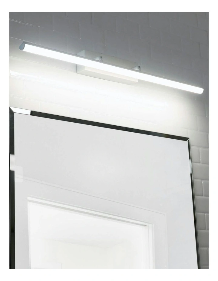 Kari 60 CTS LED Vanity Light in White image 3