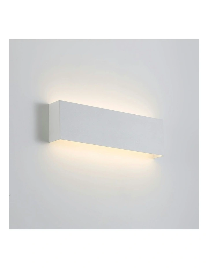 Rafter 30 LED Wall Light in White image 2
