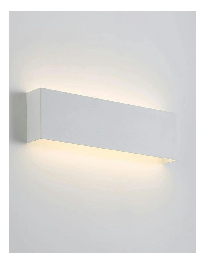 Rafter 30 LED Wall Light in White image 3