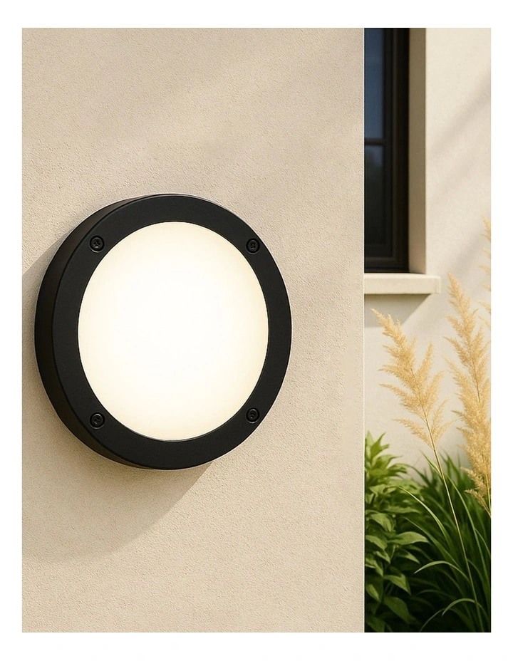 Omira CCT LED Outdoor Bunker in Black image 4