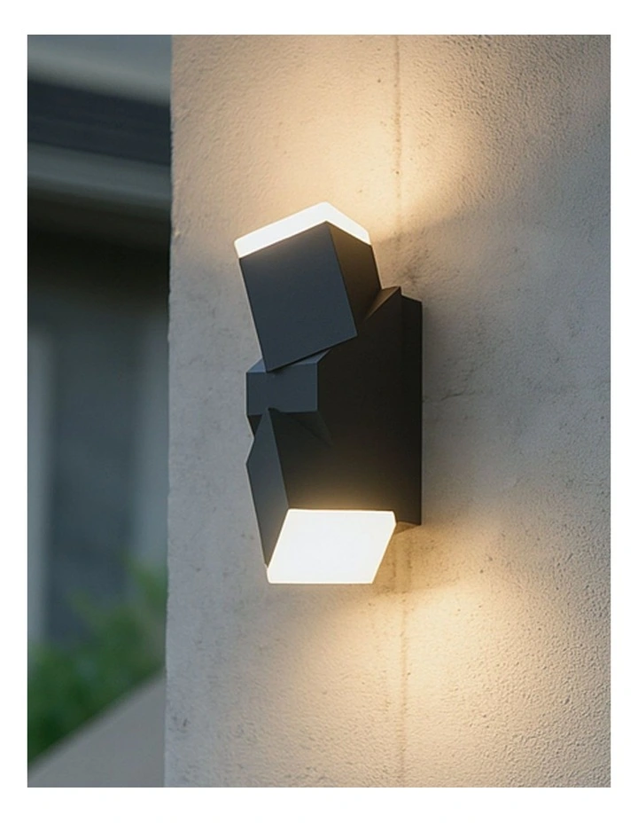Solea Up Down Rotatable Led Outdoor Wall Light in Black image 3