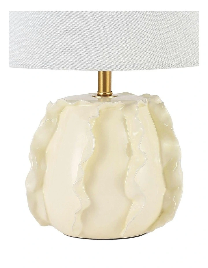 Lila Ceramic Table Lamp in Cream image 6