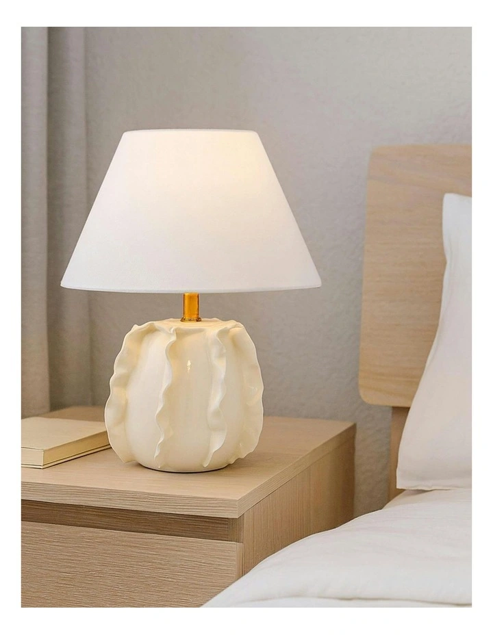 Lila Ceramic Table Lamp in Cream image 7
