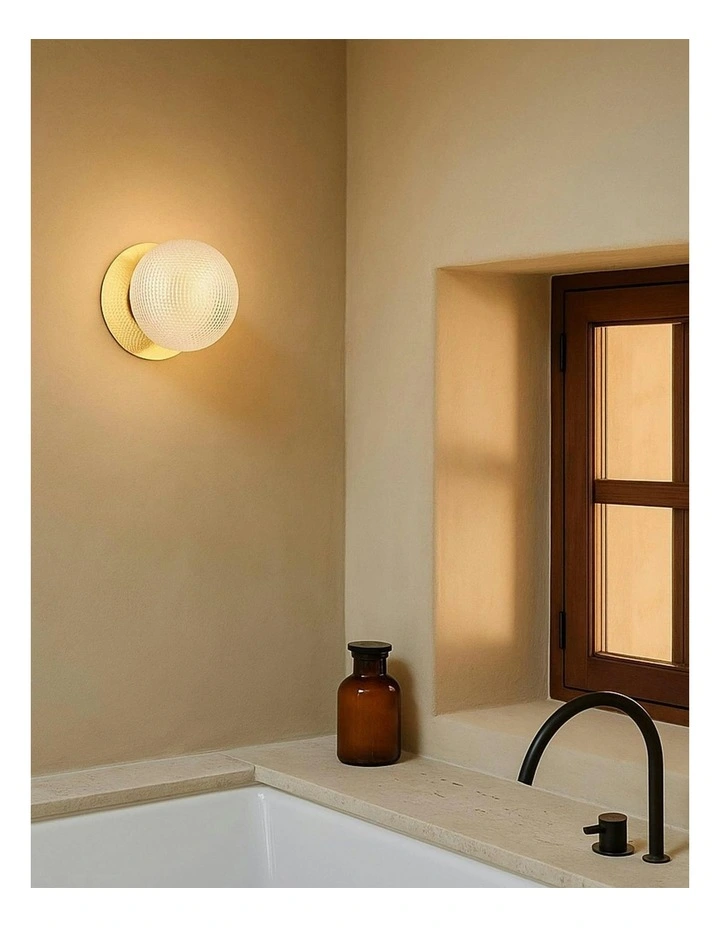 Odessa Diamond Cut Glass LED Wall Light in Warm White/Small image 5