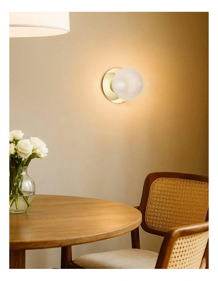 Odessa Diamond Cut Glass LED Wall Light in Warm White/Small image 6