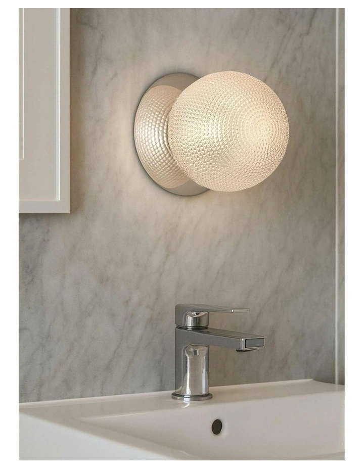Odessa Diamond Cut Glass LED Wall Light in Warm White/Large image 7