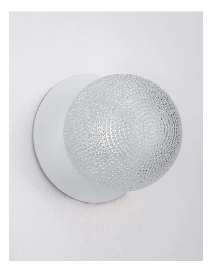 Odessa Diamond Cut Glass LED Wall Light in White Base White/Large image 3