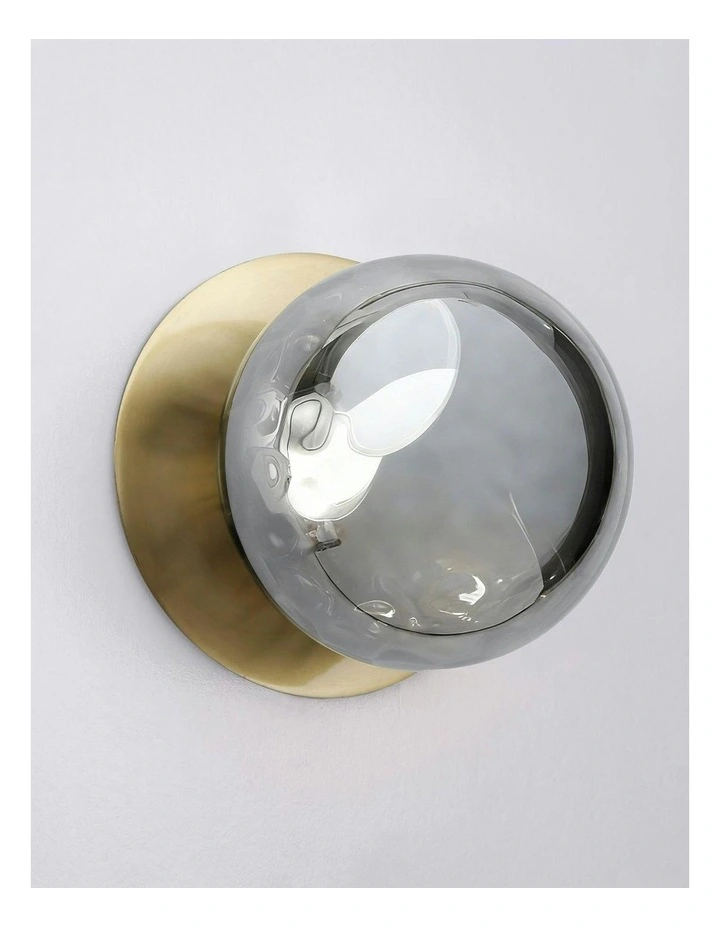 Odessa Molten Ripple Glass Led Wall Light in Brass Base White/Large image 3