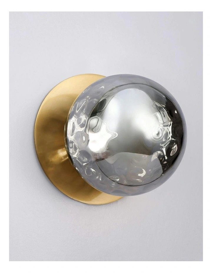 Odessa Molten Ripple Glass Led Wall Light in Brass Base White/Large image 4