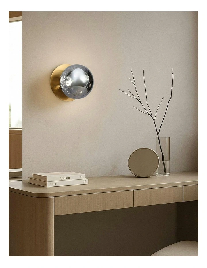 Odessa Molten Ripple Glass Led Wall Light in Brass Base White/Large image 5
