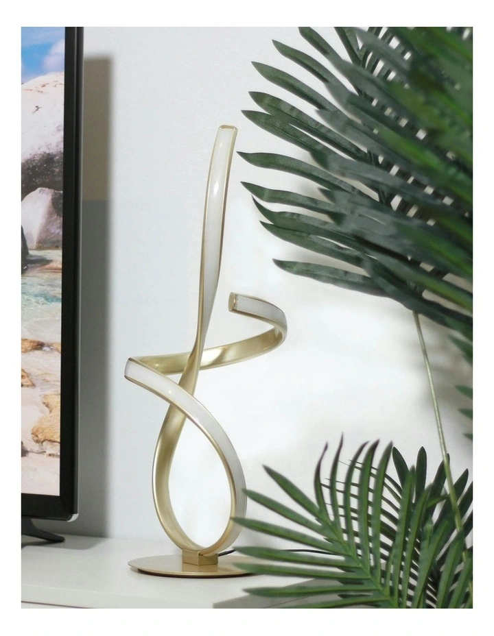 Ainhoa Table Lamp in Gold image 3