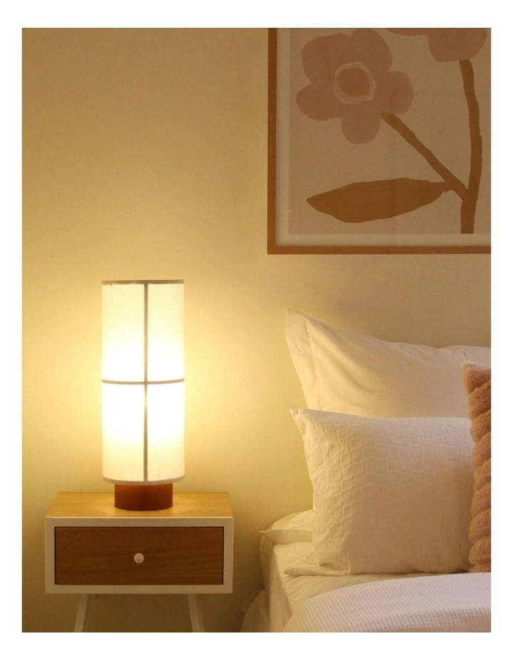 Ailsa Linen Table Lamp in White image 5