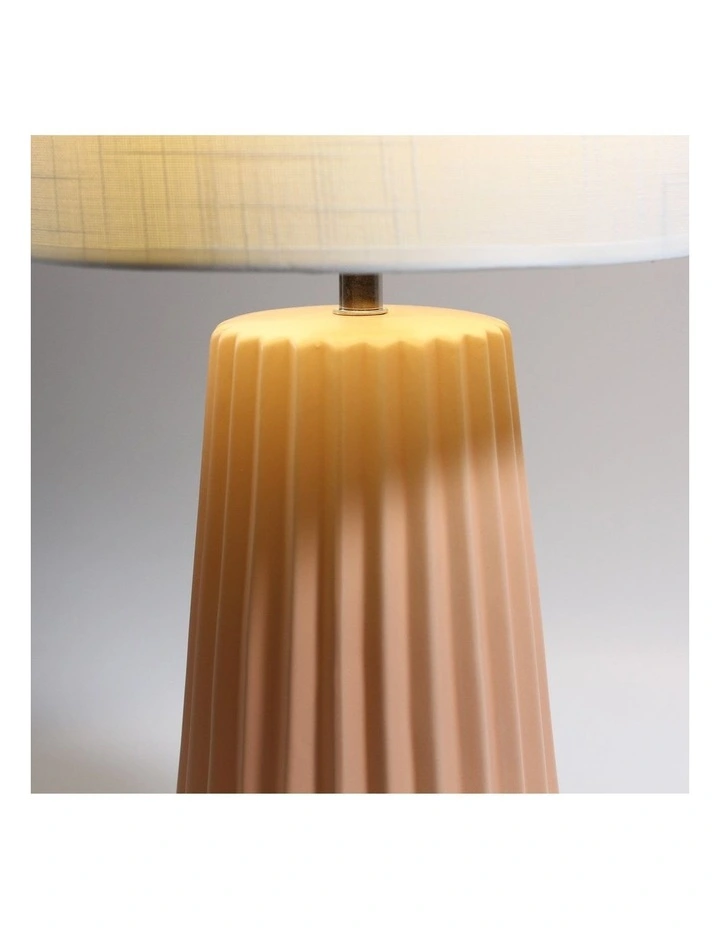 Zora Ceramic Table Lamp in Pink image 3