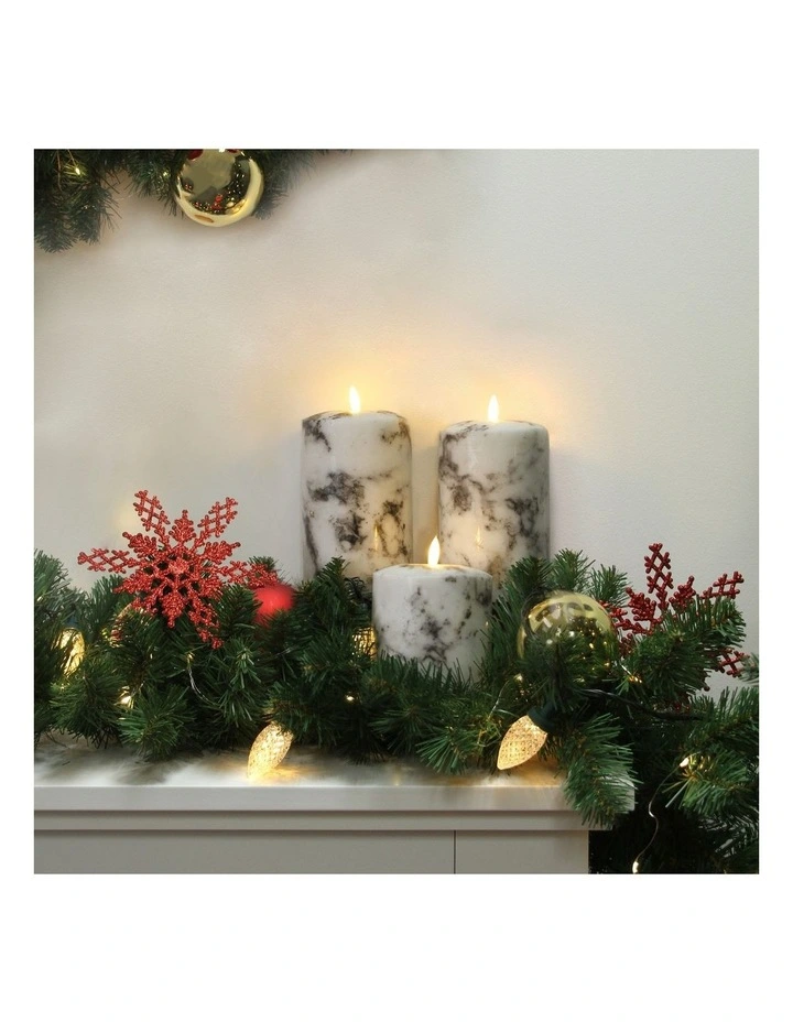 LED 13.5cm Wax Pillar Candles 2-Set in White image 2