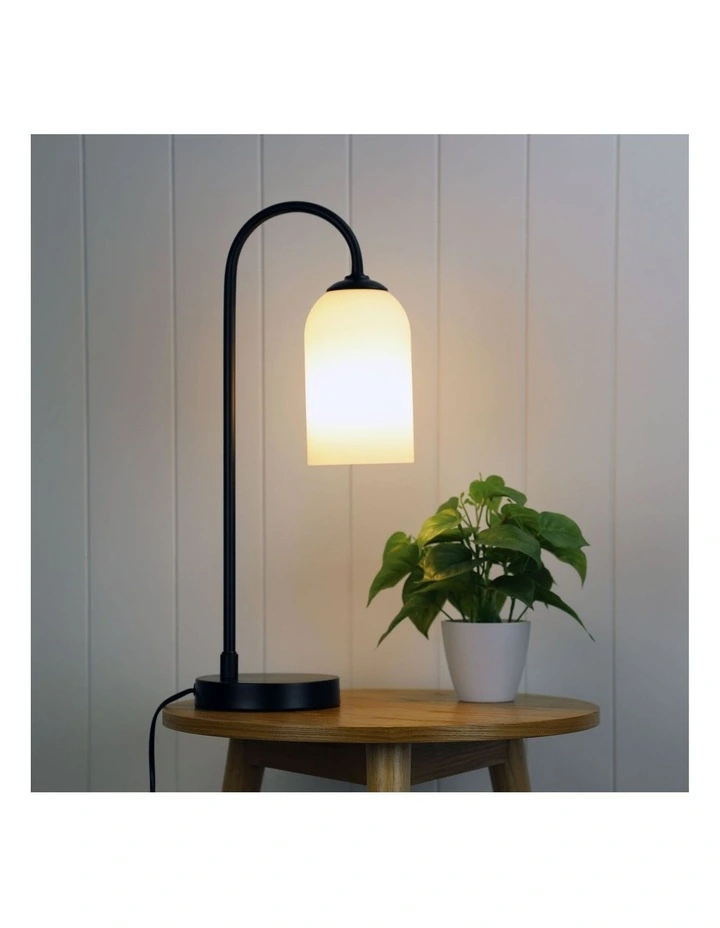 Arlington Table Lamp image 3