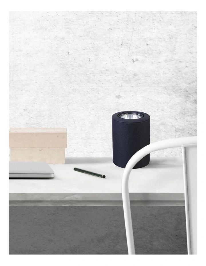 Zaro Table Lamp in Black image 7