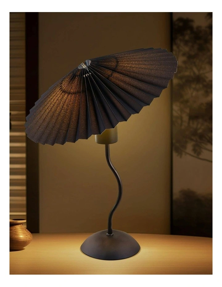 Piairie Table Lamp in Black image 6
