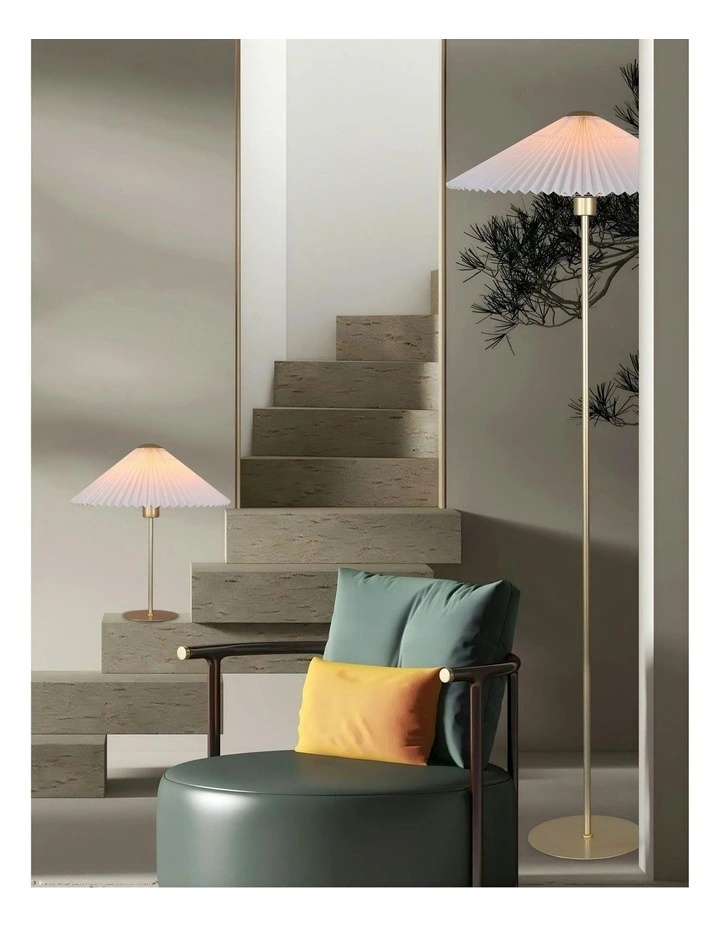 Peck Pleated Table Lamp in Gold/White image 5