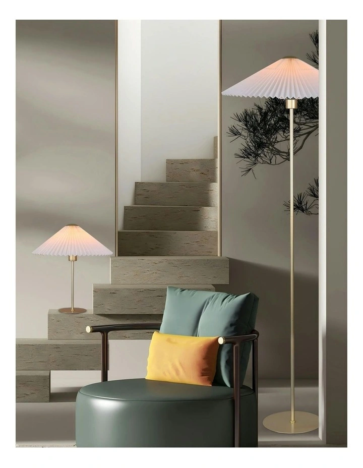 Peck Pleated Table Lamp in Gold/White image 6