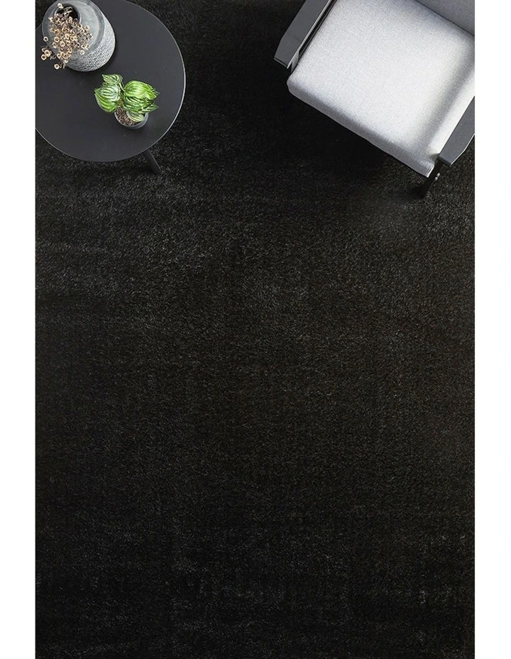 Sienna Rug in Black image 2