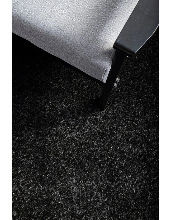 Sienna Rug in Black image 4