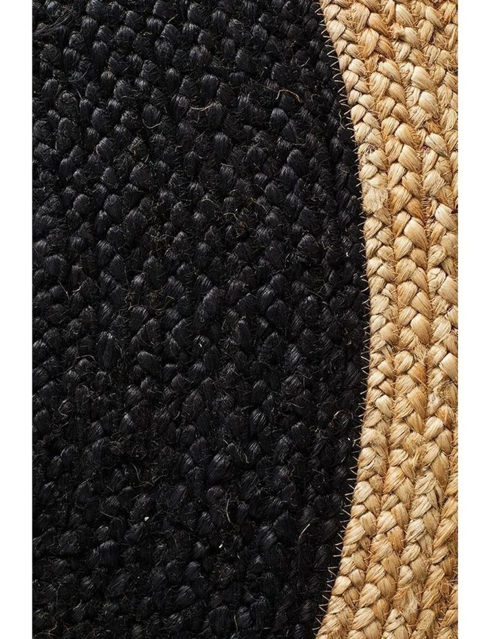 Atrium Polo Round Rug in Black image 5