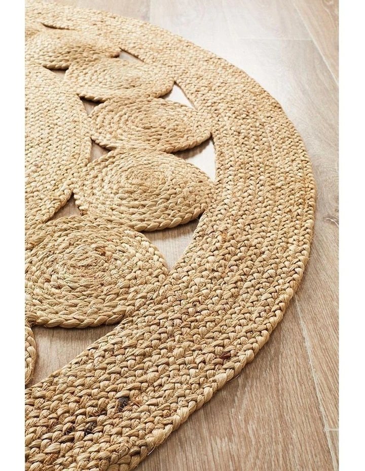 Atrium Polo Round Rug in Natural image 6