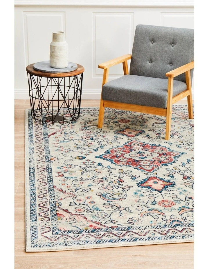 Avenue Pastel Rug 705 in Silver image 2