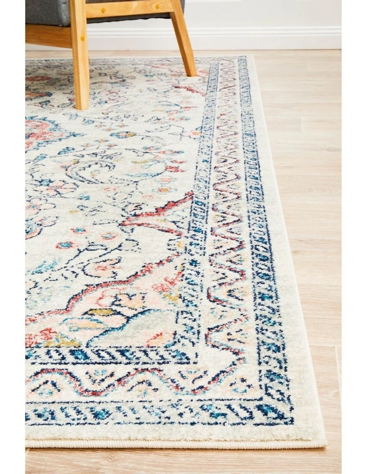 Avenue Pastel Rug 705 in Silver image 5