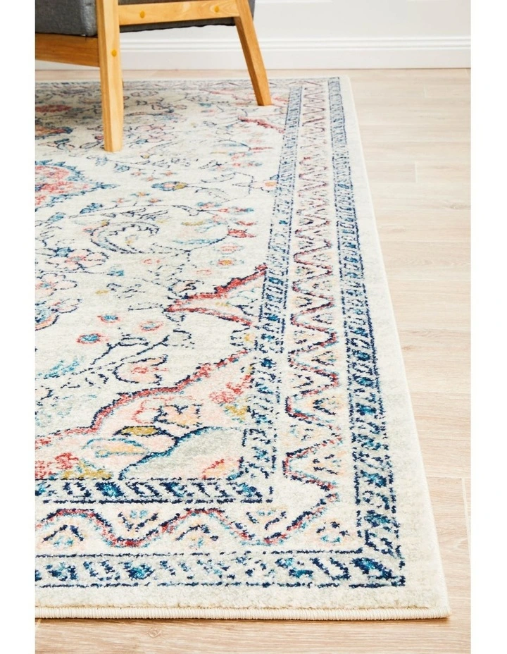 Avenue Pastel Rug 705 in Silver image 5