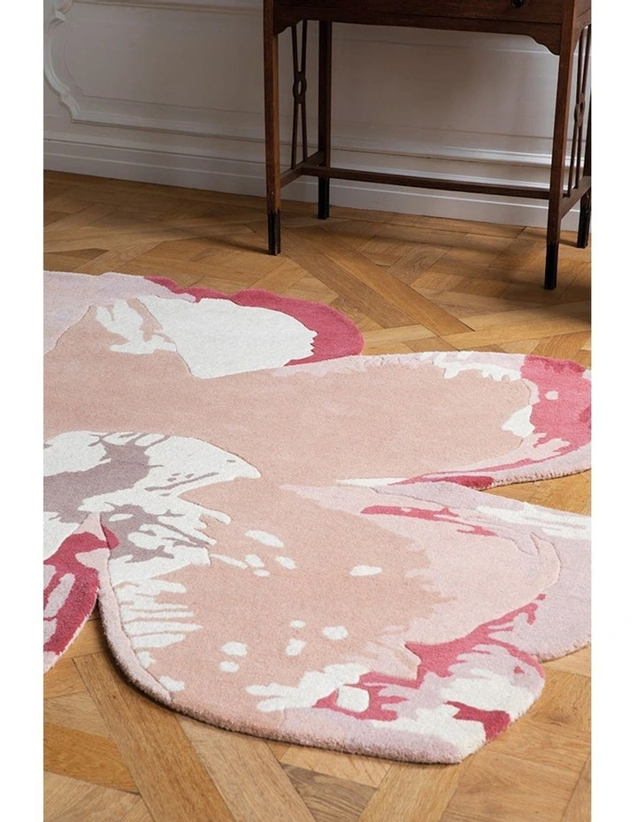 Shaped Magnolia Rug 162302 in Light Pink image 2