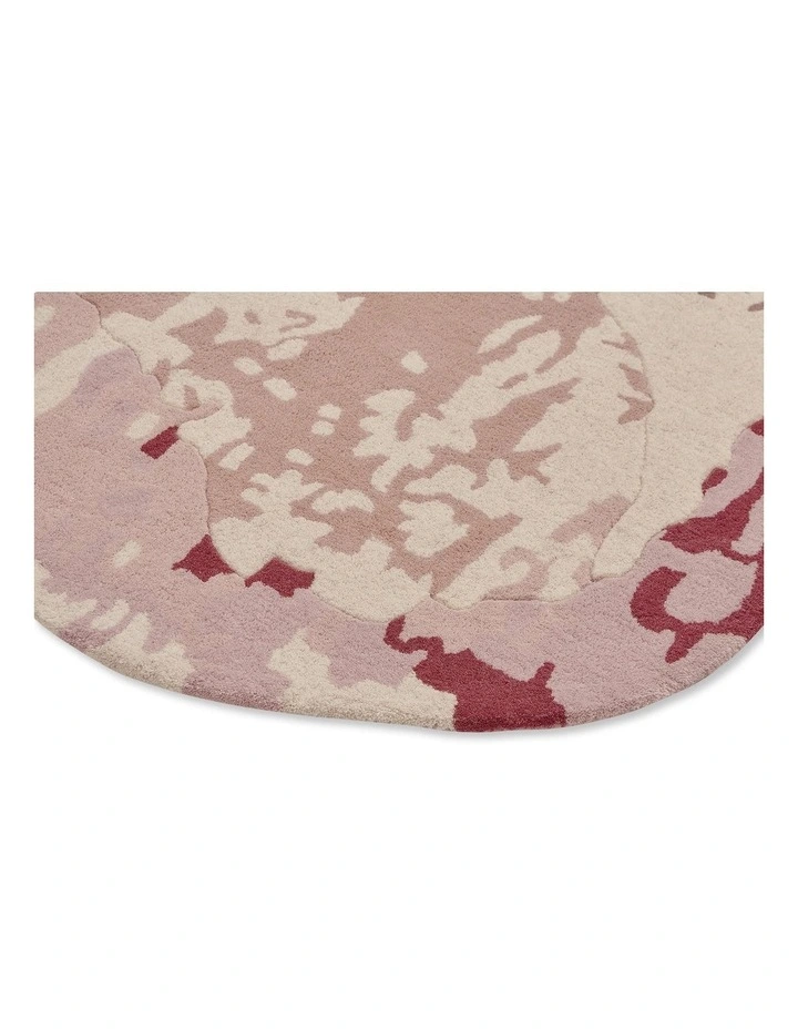 Shaped Magnolia Rug 162302 in Light Pink image 5