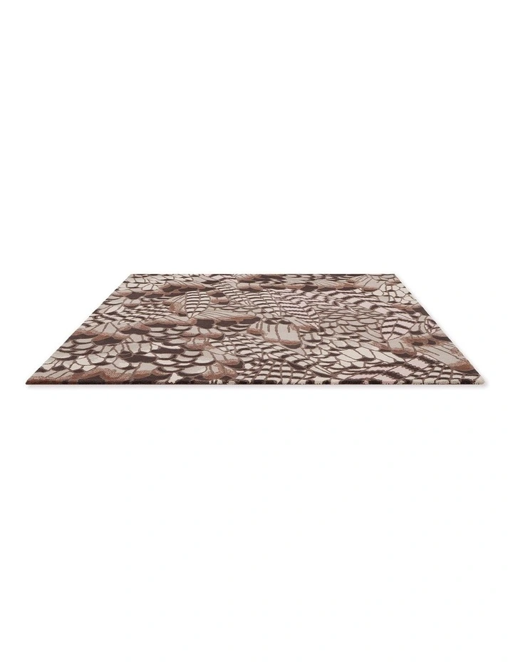 Feathers Natural Rug 162404 in Brown image 4