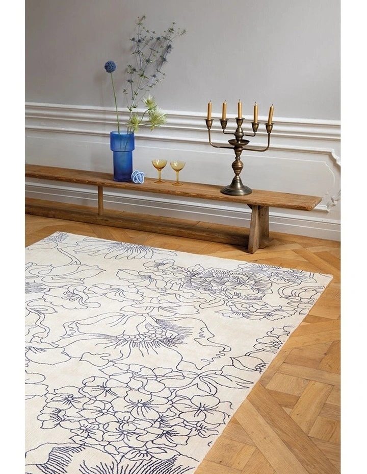 Linear Floral Rug 162508 in Cream image 3