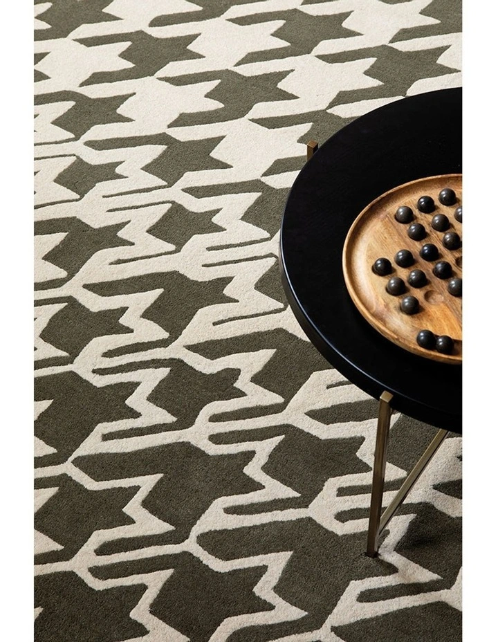 Houndstooth Rug 162804 in Cream/Green image 2