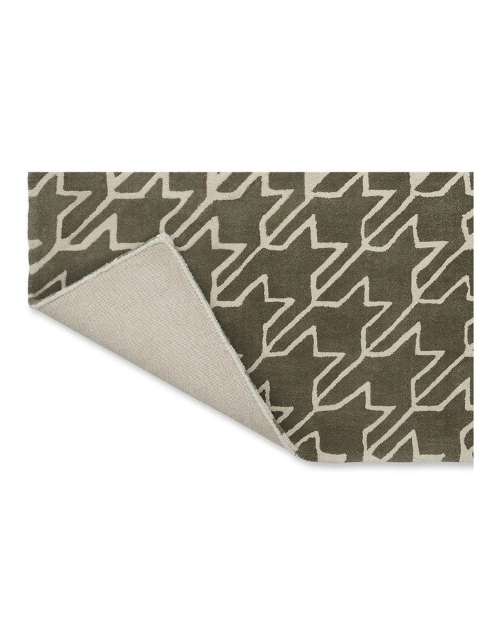 Houndstooth Rug 162804 in Cream/Green image 5