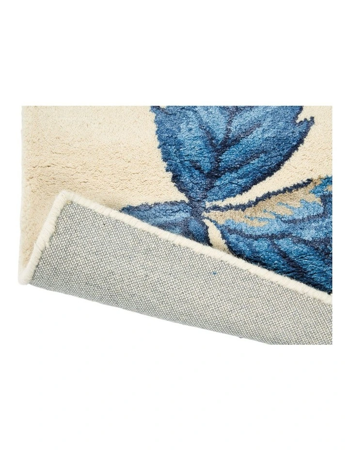 Wild Strawberry Rug in Cream image 5