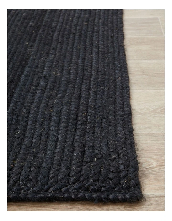 Bondi Rug in Black image 4