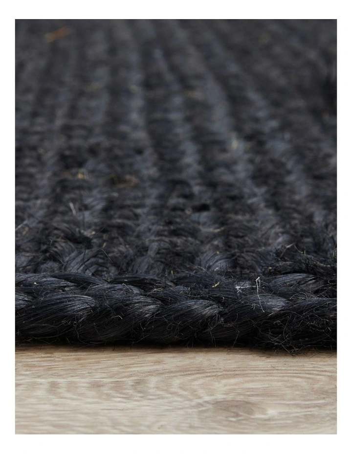 Bondi Rug in Black image 5