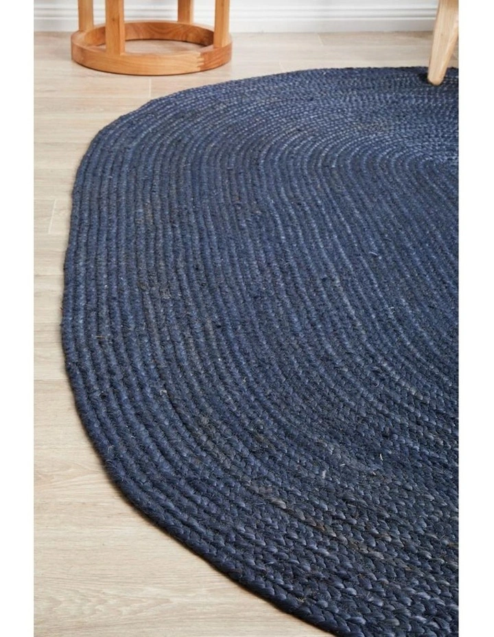 Bondi Oval Rug in Navy image 4