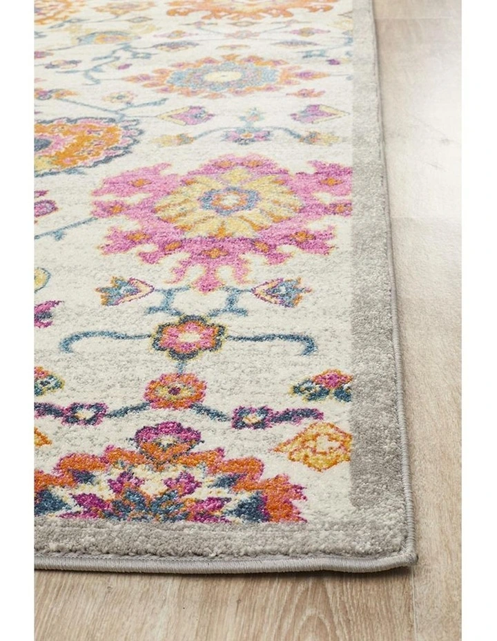 Babylon Rug 208 in Multi image 4