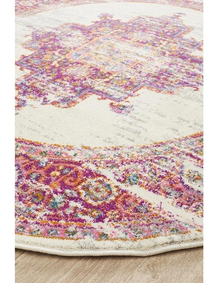 Babylon Round Rug 211 in Maroon image 3
